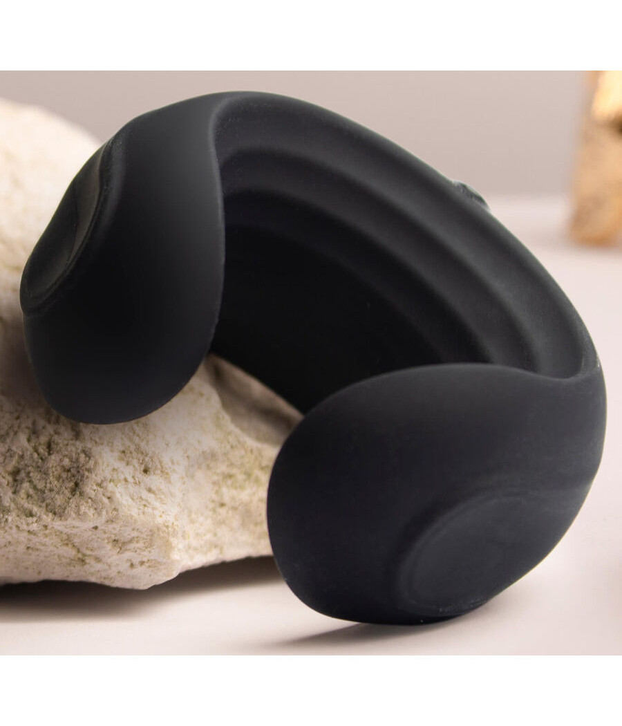 ROCKS- OFF - ECHO BLACK VIBRATOR MASTURBATOR