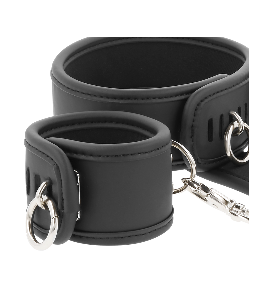 FETISH SUBMISSIVE - VEGAN LEATHER NECKLACE AND HANDCUFFS WITH NOPRENE LINING