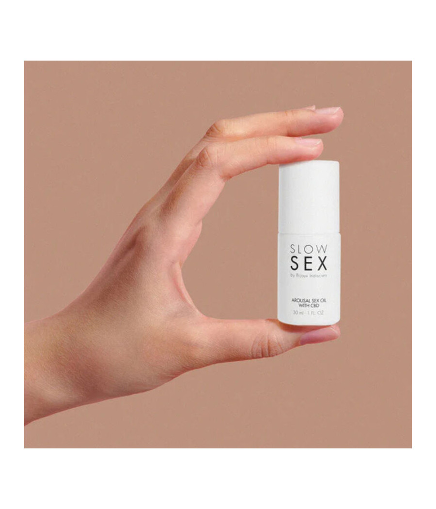 BIJOUX - SLOW SEX ÓLEO DE MASSAGEM SEXUAL COM CBD 30 ML