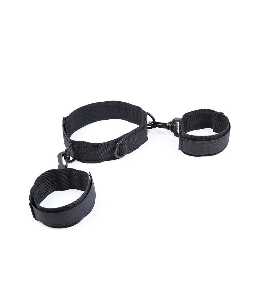 OHMAMA FETISH - NYLON HANDCUFFS AND COLLAR