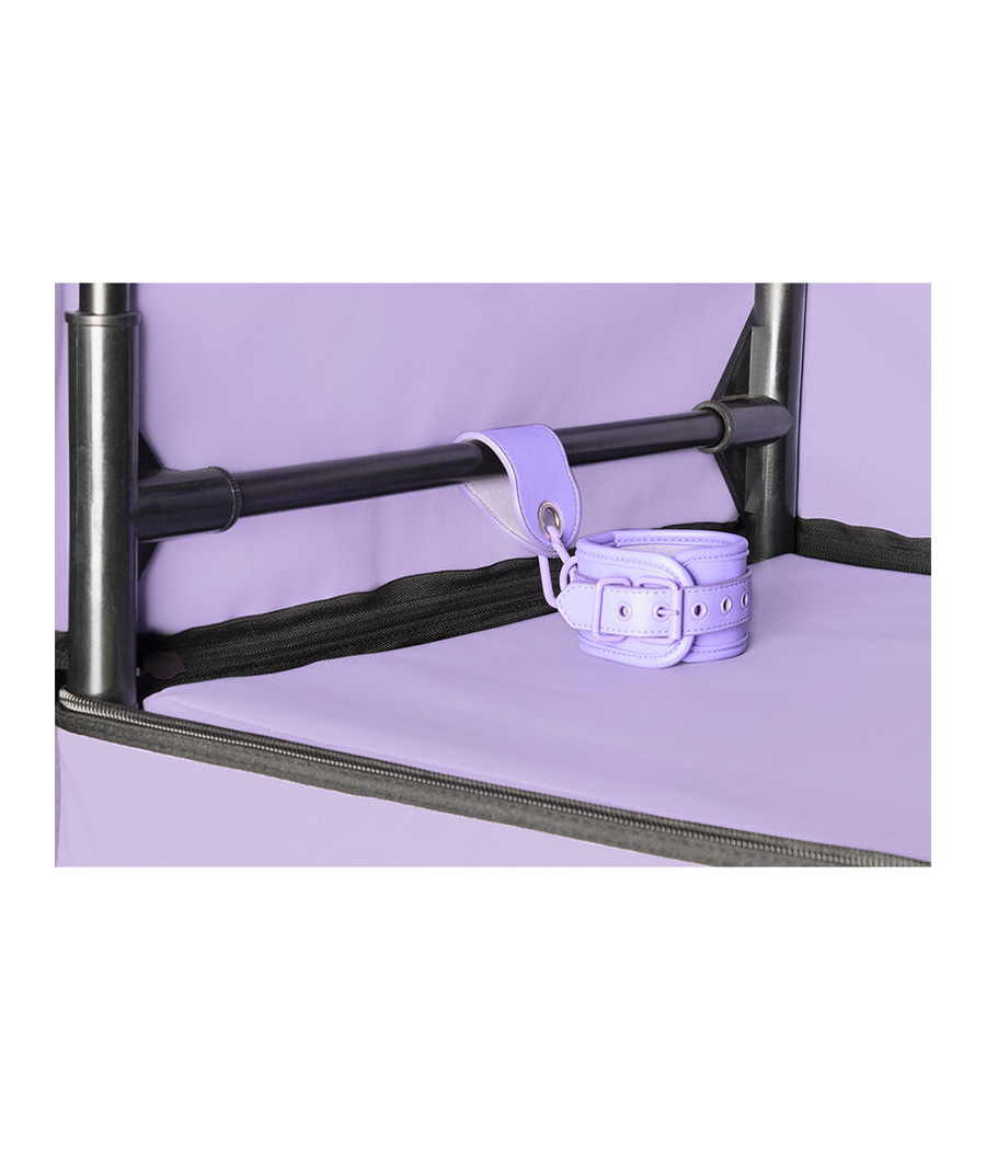 SECRET DOME – KINK CLUB CABINA BUKKAKE MORADO