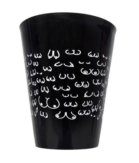 DIABLO PICANTE - BLACK CUP 500 ML WITH WHITE BOOBS